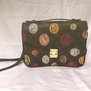 Louis Vuitton cameo cross body bag